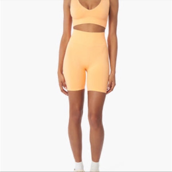 WeWoreWhat biker shorts (S) - Picture 4 of 10